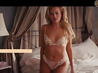 Margot Robbie is very naked in this movie and she is such a great actress